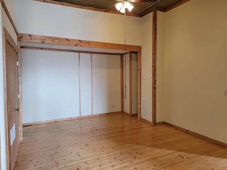 120 E Park St — Photo 11