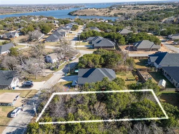 2513 Austin Ct, Granbury, TX 76048
