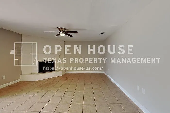 3817 Kippers Ct — Photo 4