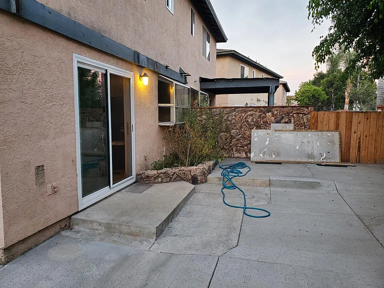 2187 Bluehaven Ct — Photo 35