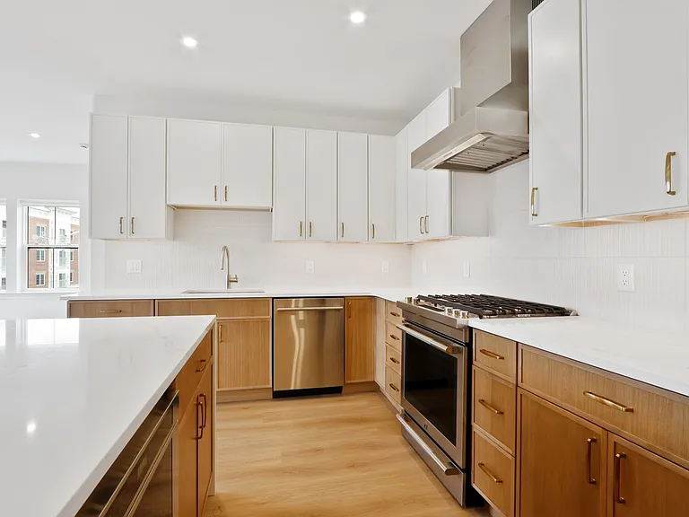 201 WALNUT — Photo 6