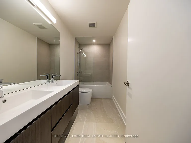 29 Hatherley Rd #D — Photo 33