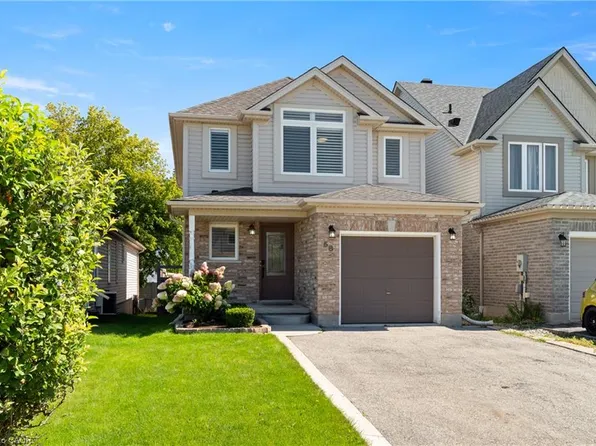 58 Chateau Cres, Cambridge, ON N3H 5S2