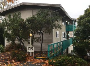 1015 N Garden St APT 2, Bellingham, WA 98225