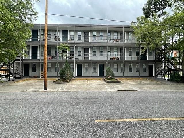 1st image of 1818 Prytania St #203