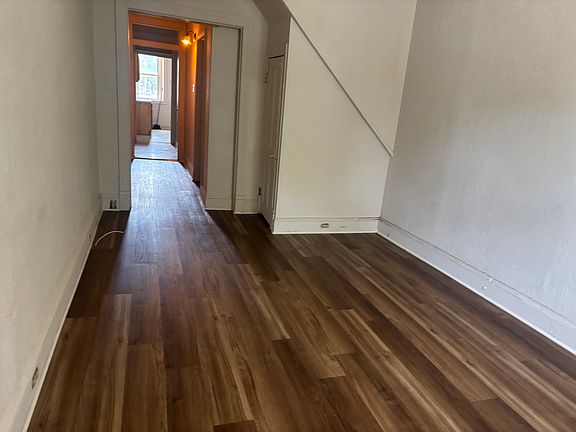 2nd image of 110 E Lehigh Ave #1