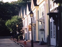 nearby neighborhood- Starr Street