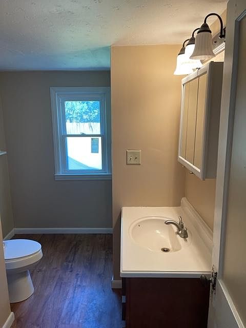 1st image of 4612 Roosevelt Ave