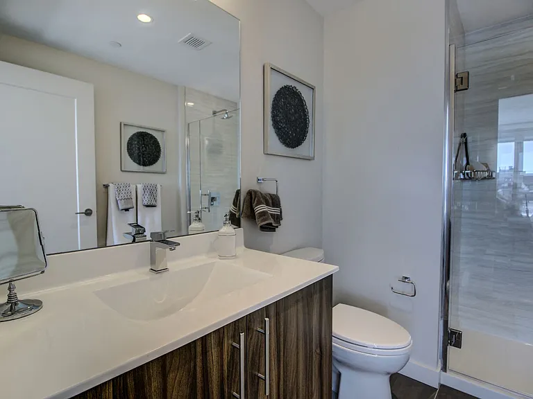Spa Bath with Glass Shower