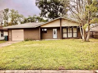 1930 Robin Ave, Orange, TX 77632