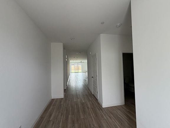 3rd image of 6708 Diamond Springs Dr