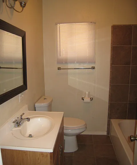 410 Buchanan St — Photo 12