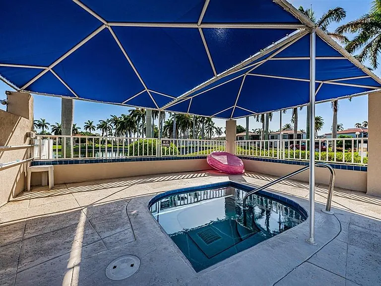 6050 Bahia Del Mar Cir #120 — Photo 20