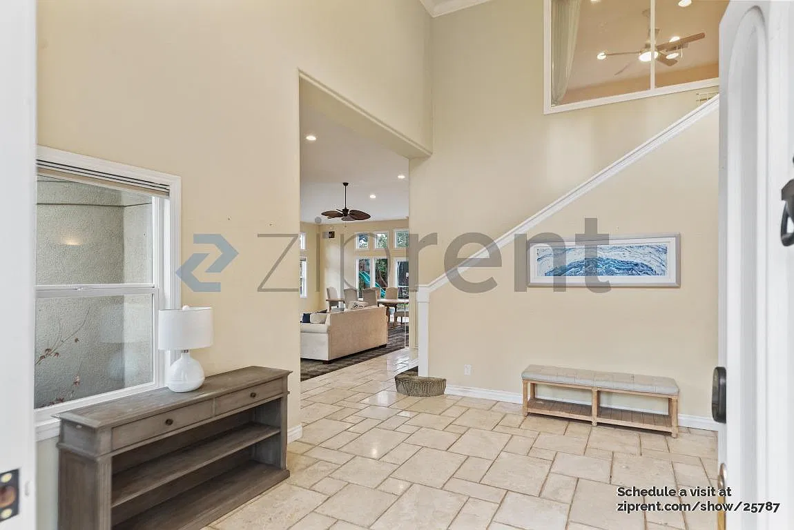 5 bed, 3.5 bath, 4000 sqft, $22,000 — Photo 4