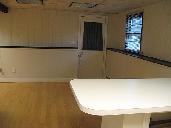 Downstairs kitchenette and separate entrance