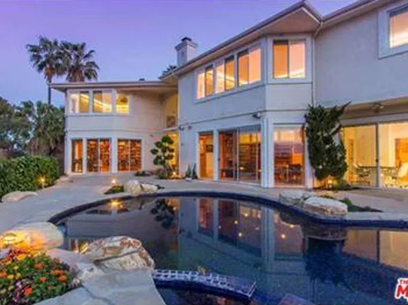 17031 Countess Pl, Encino, CA 91436