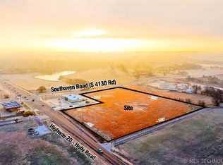 2927 E Holly Rd, Claremore, OK 74019