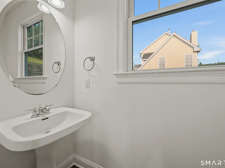 5 Rolling Hills Dr — Photo 16