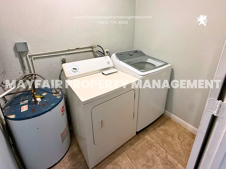 400 Opa Locka Blvd — Photo 16