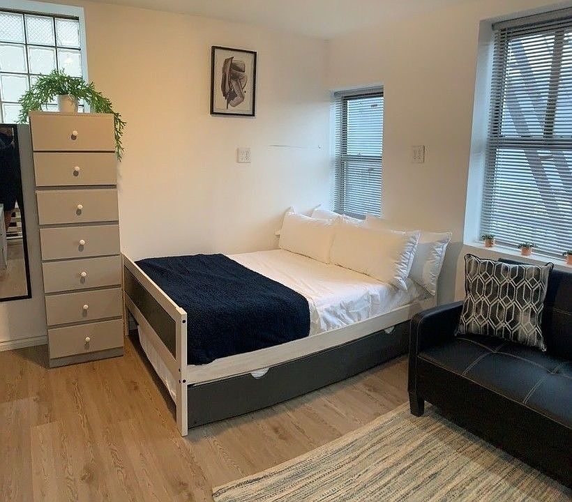 1st image of 4015 21st Ave #4F