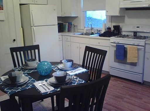 2nd image of 104 Campbell Ave #1
