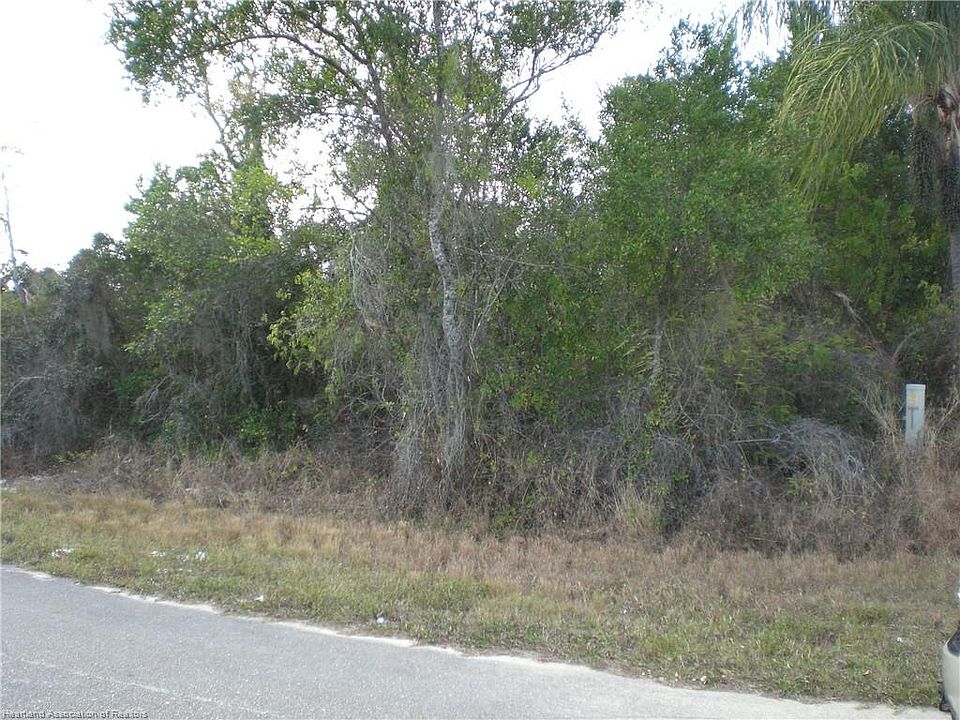 1st image of 40 Dartmoor Ave