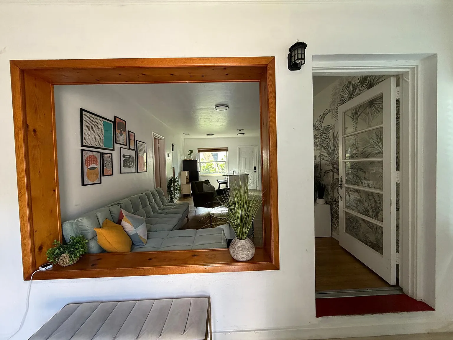 3 bed, 912 sqft, $3,200 — Photo 3