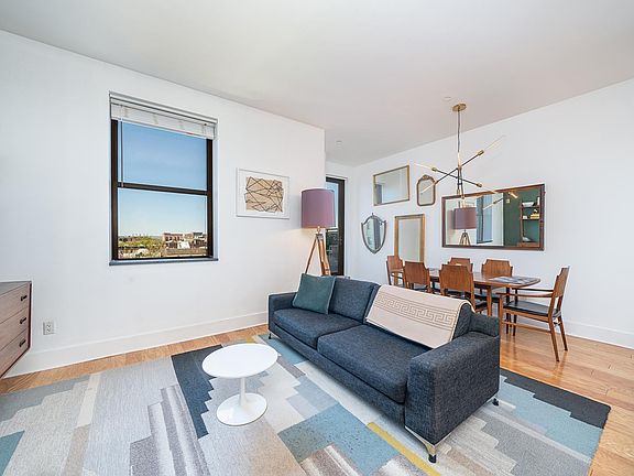 4th image of 4 Beacon Way APT 411