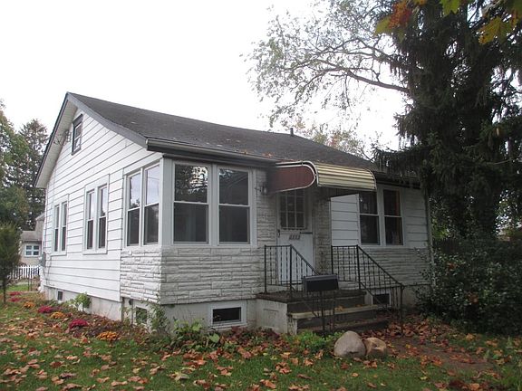 Pennsylvania Ave side