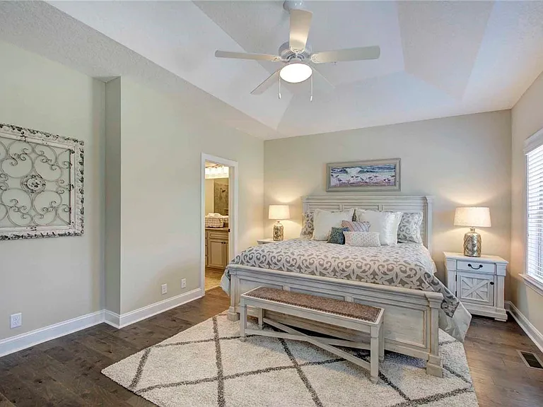 205 Mariners Cir — Photo 23