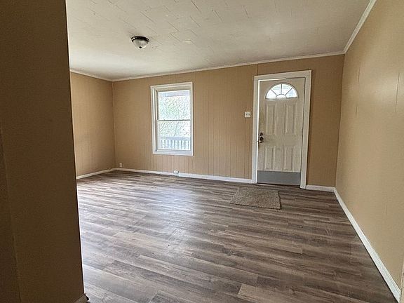 2nd image of 420 Reed St