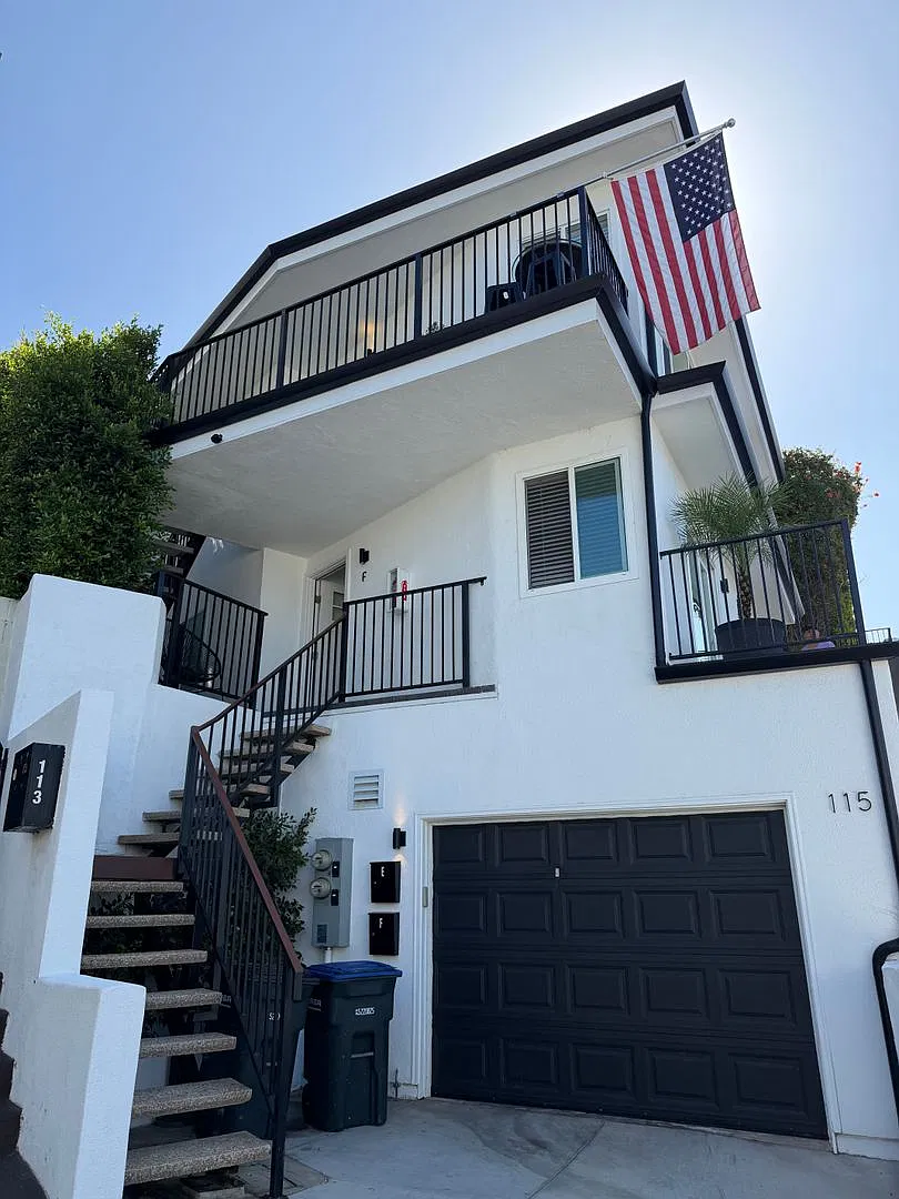 115 Capistrano Ln. — Photo 2