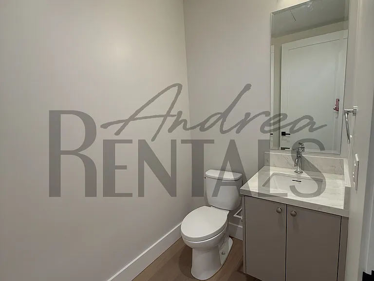 950 Hough Ave #302 — Photo 14