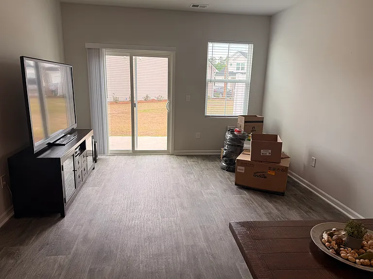 142 Talladega Dr — Photo 8