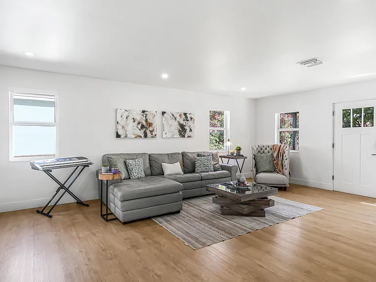 1125 N K St — Photo 5
