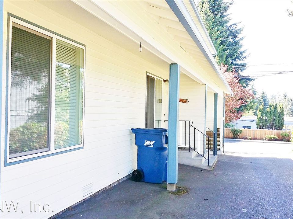1st image of 5121 176th St SW APT 2