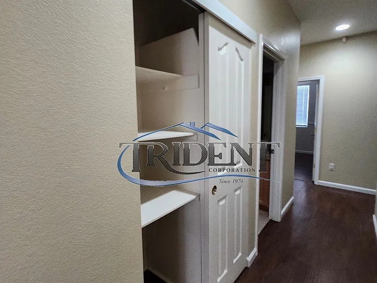 1715 Shoreline Dr — Photo 21