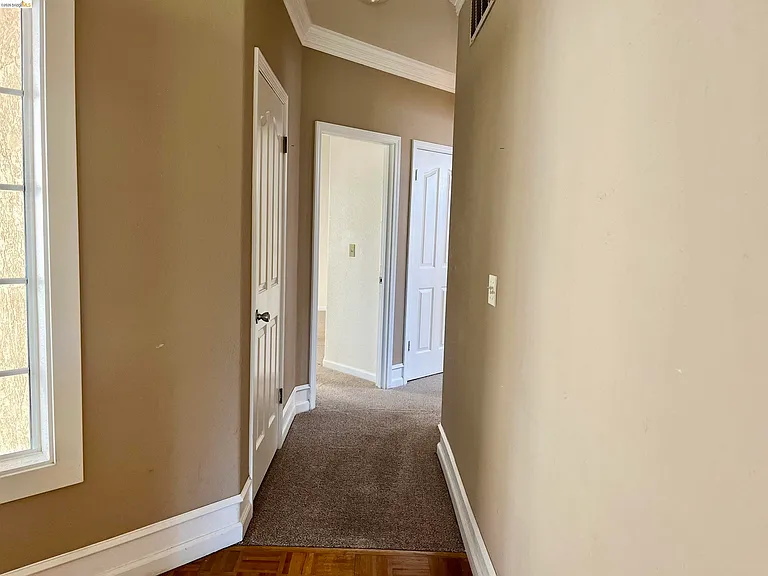 2420 Wayfarer Ct — Photo 5