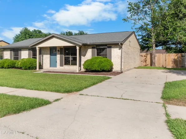 116 Trojan Pl, Lafayette, LA 70508
