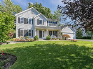 1443 Creek Pointe, Farmington, NY 14425