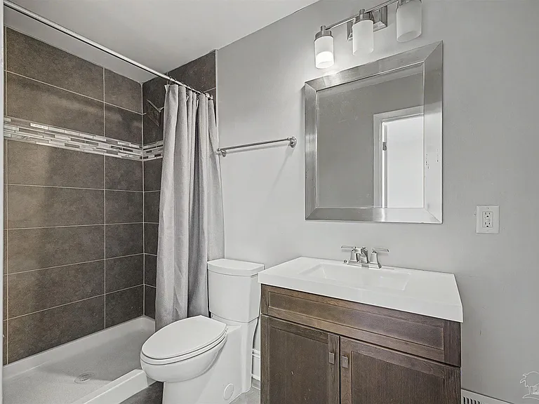 42 Baybridge Dr — Photo 21