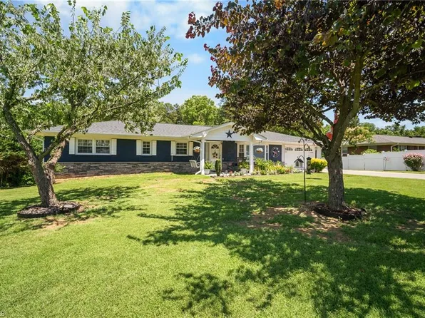 478 Leonard Berrier Rd, Lexington, NC 27295