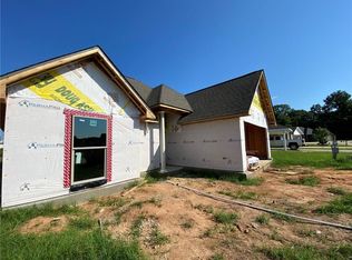 1582 Chase Dr, Alexandria, LA 71303