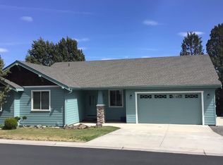 2530 SW 32nd St, Redmond, OR 97756