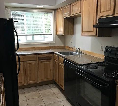 2nd image of 205 SE 5th Ave #205