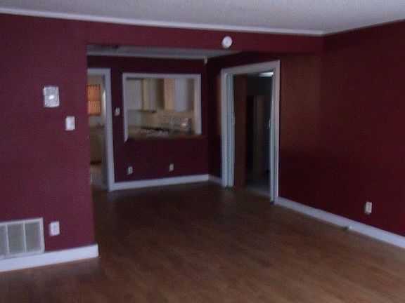 4th image of 117 College Dr