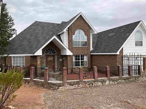 2nd image of 34 Amelia Ln