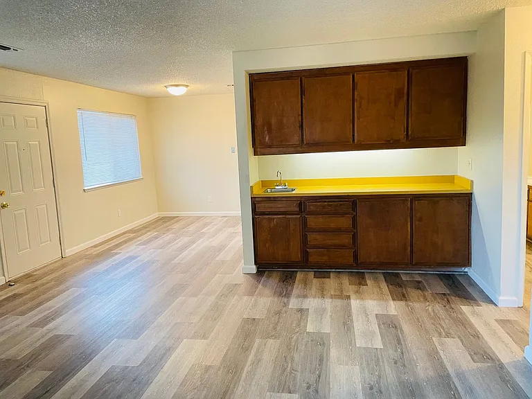 8237 Sunrise Blvd — Photo 7