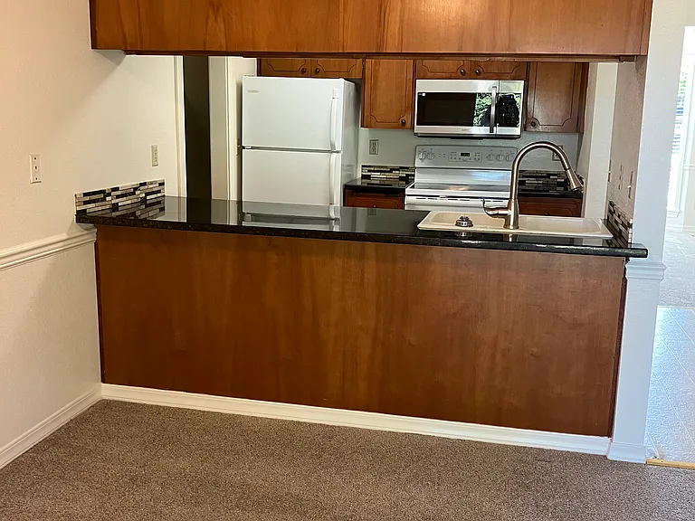 12204 105th Avenue Ct E #C — Photo 3