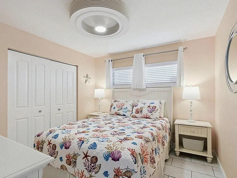 17155 Front Beach Rd #E501 — Photo 24
